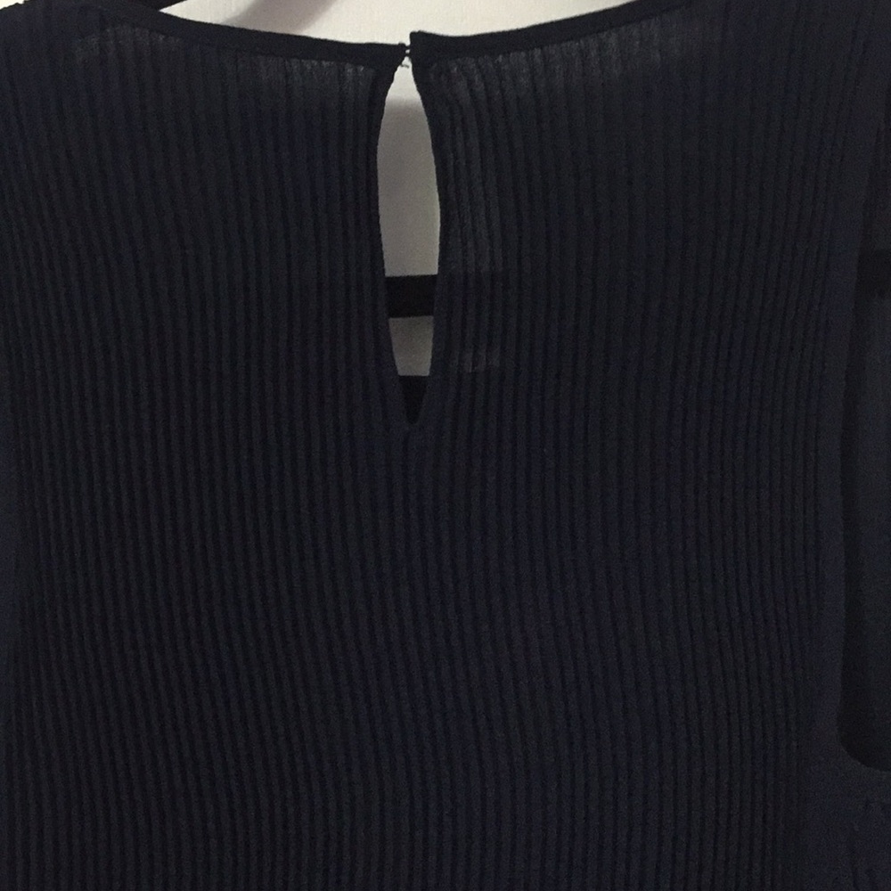 Zara Navy Blue Pleated Sleeveless Top/Blouse - Picture 5 of 9
